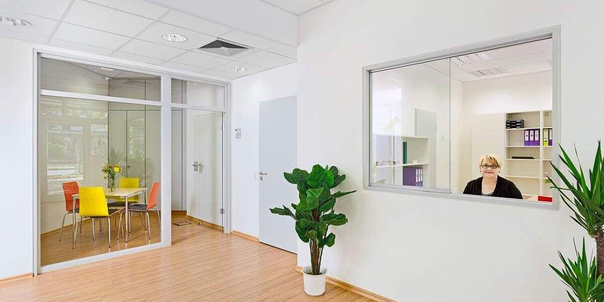 Modernes Schulungszentrum mit Verwaltungsräumen 5 zimmer