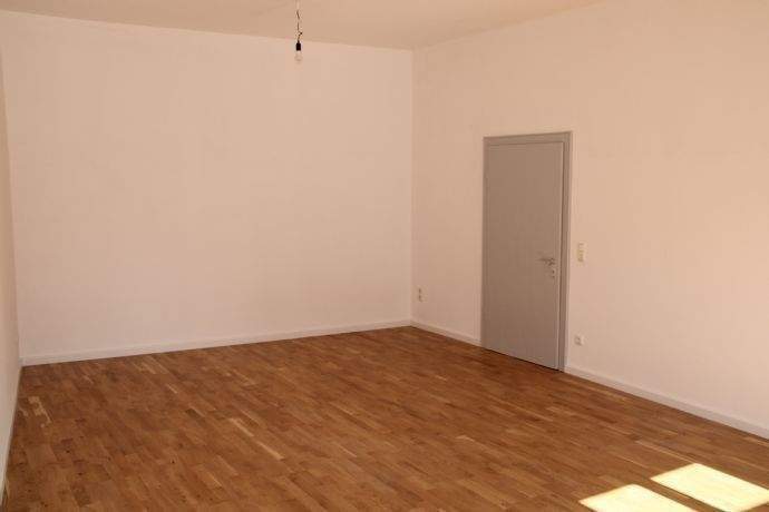 Etagenwohnung Vilsbiburg - 3 Zimmer, 141 m&sup2;, 1.200&euro; | Angebot:24761687