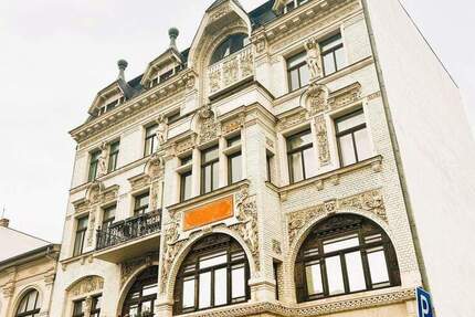 Exklusive Altbauwohnung mit Direktaufzug, Balkon, 2 Bädern & großer Wohnküche! 5 zimmer