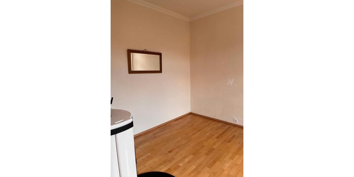 Etagenwohnung Emden - 5 Zimmer, 130 m&sup2;, 800&euro; | Angebot:26019066