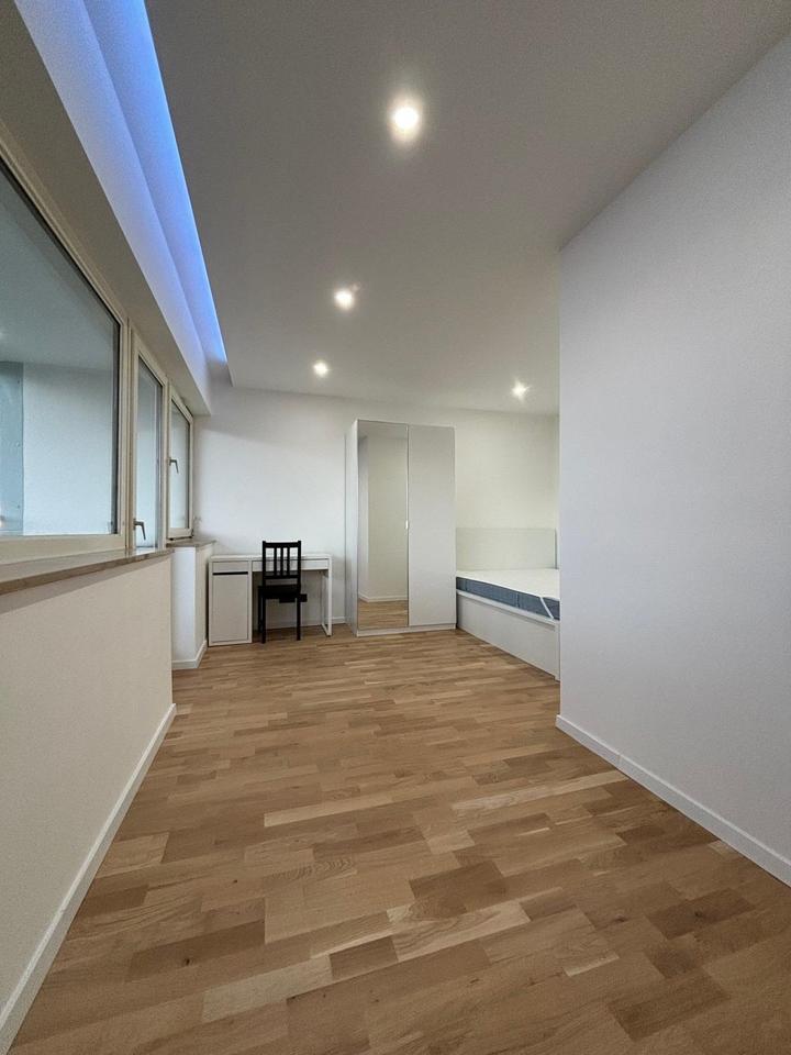 Erlangen Büchenbach - Geräumiges 20m2-WG-Zimmer mit Balkon ab Sofort verfügbar!!!