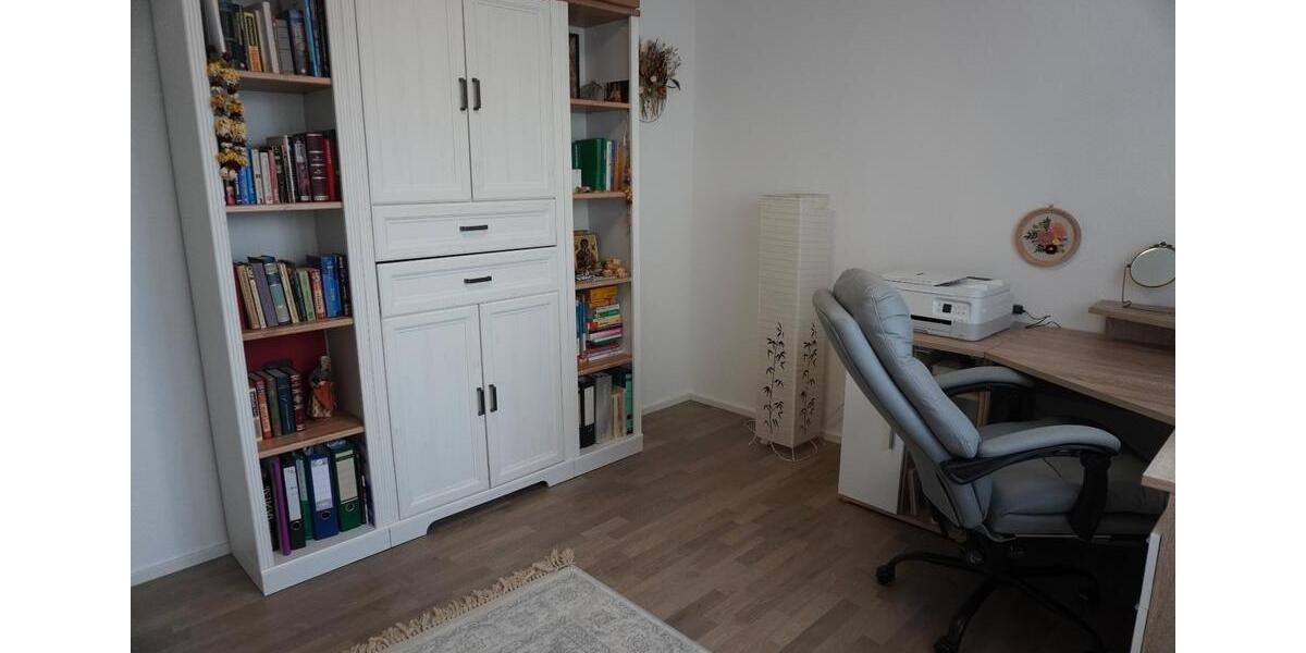 Etagenwohnung Rielasingen-Worblingen Worblingen - 3 Zimmer, 100 m&sup2;, 1.500&euro; | Angebot:26047559