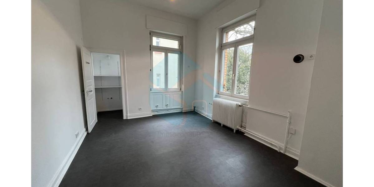 Etagenwohnung Friedberg (Hessen) Friedberg - 5 Zimmer, 170 m&sup2;, 1.250&euro; | Angebot:22950422