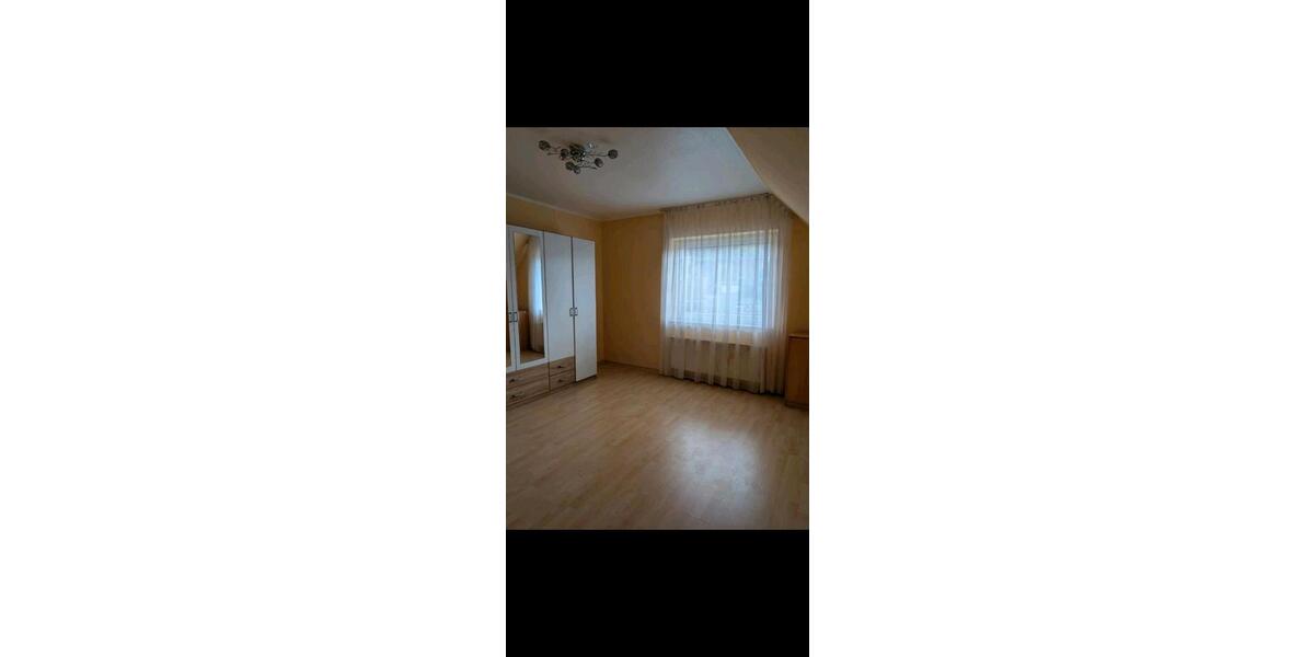 Etagenwohnung Bad Laer - 4 Zimmer, 148 m&sup2;, 1.100&euro; | Angebot:26312311