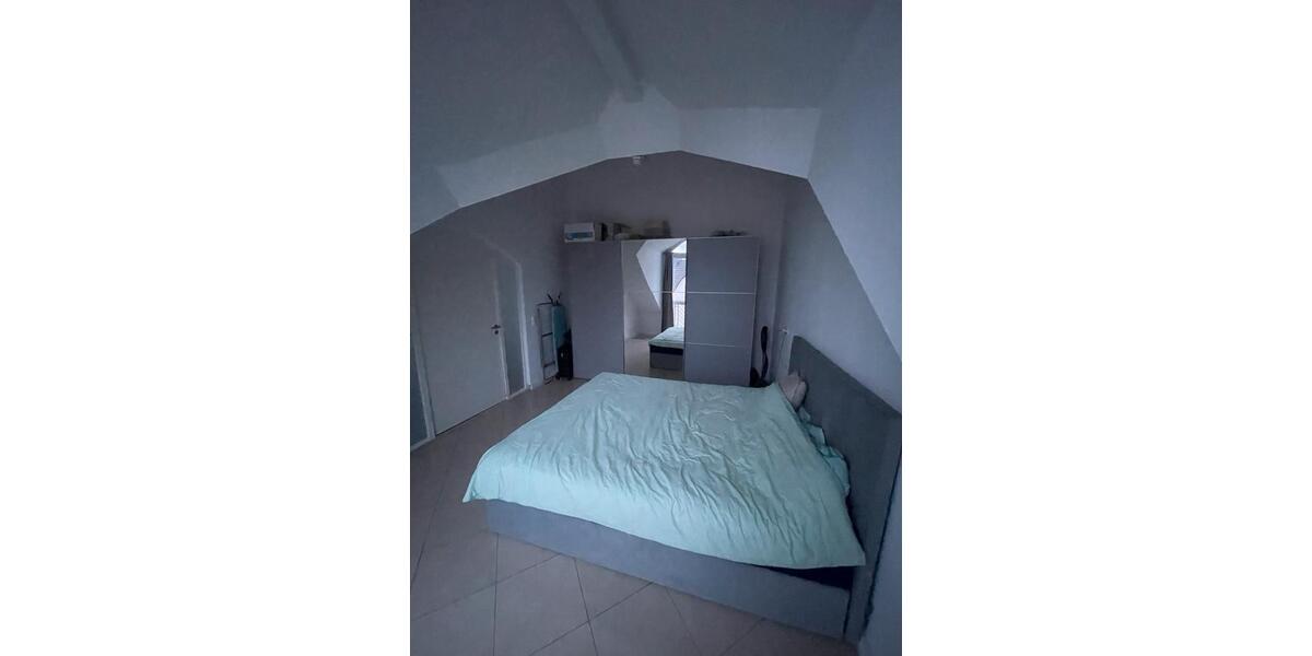 Dachgeschoßwohnung Lollar - 2 Zimmer, 86 m&sup2;, 1.100&euro; | Angebot:26640399