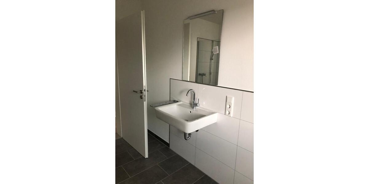 Erdgeschoßwohnung Bad Driburg - 3 Zimmer, 89 m&sup2;, 850&euro; | Angebot:25981123