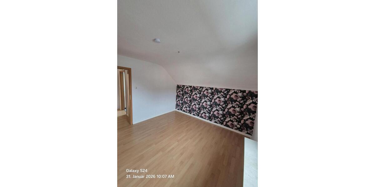 Etagenwohnung Heusenstamm - 3 Zimmer, 80 m&sup2;, 1.150&euro; | Angebot:24984357