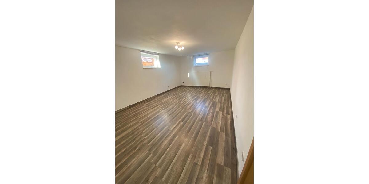 Etagenwohnung Vilshofen an der Donau - 4 Zimmer, 115 m&sup2;, 1.000&euro; | Angebot:25043776