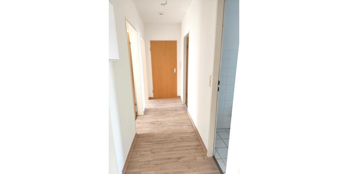 Etagenwohnung Hagenow - 4 Zimmer, 73 m&sup2;, 450&euro; | Angebot:23428064