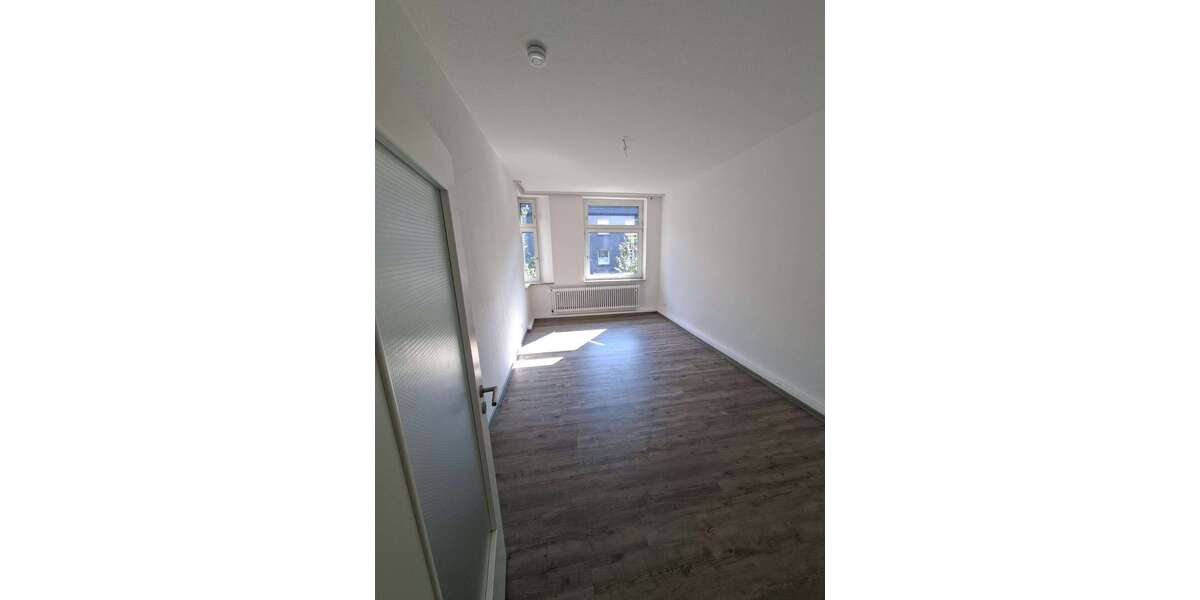 Etagenwohnung Gelsenkirchen Gelsenkirchen-Mitte - 2.5 Zimmer, 84 m&sup2;, 595&euro; | Angebot:27235214