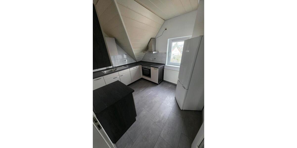 Dachgeschoßwohnung Geislingen - 2 Zimmer, 77 m&sup2;, 900&euro; | Angebot:25716857