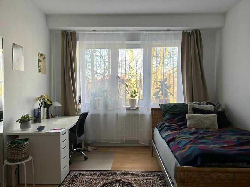 19qm großes WG-Zimmer mit eigenem Bad in Uninähe