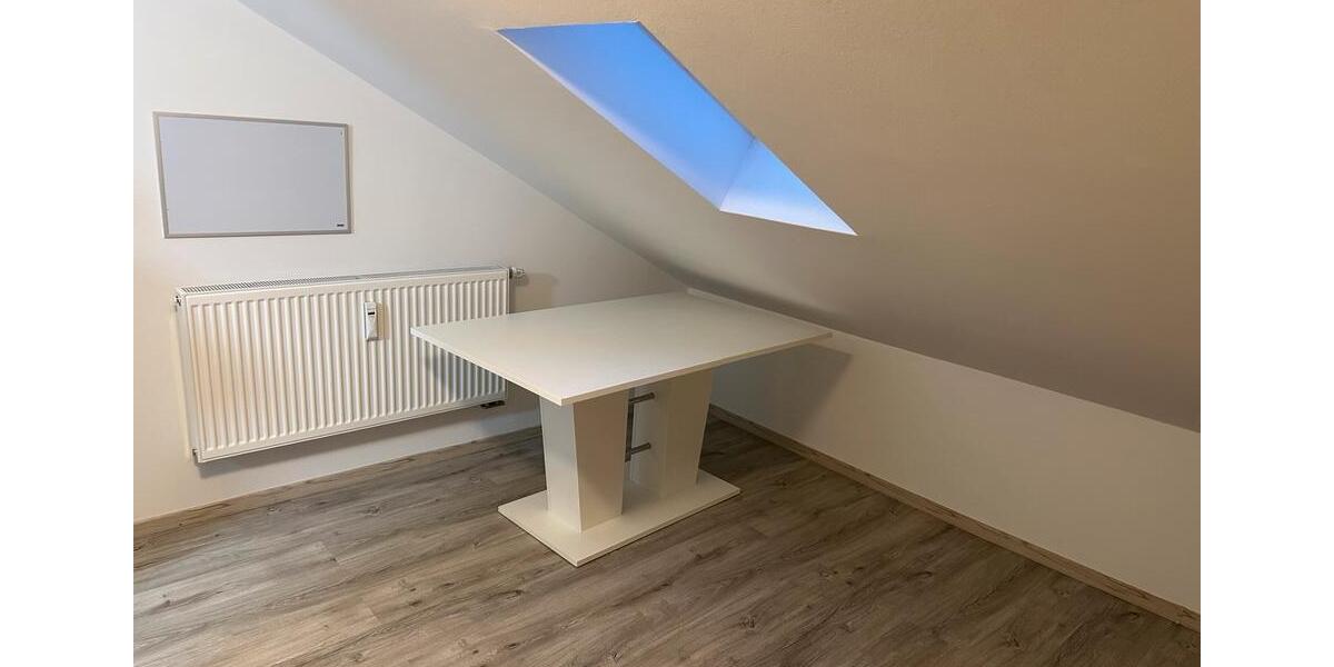 Dachgeschoßwohnung Frontenhausen - 2.5 Zimmer, 60 m&sup2;, 700&euro; | Angebot:25782838