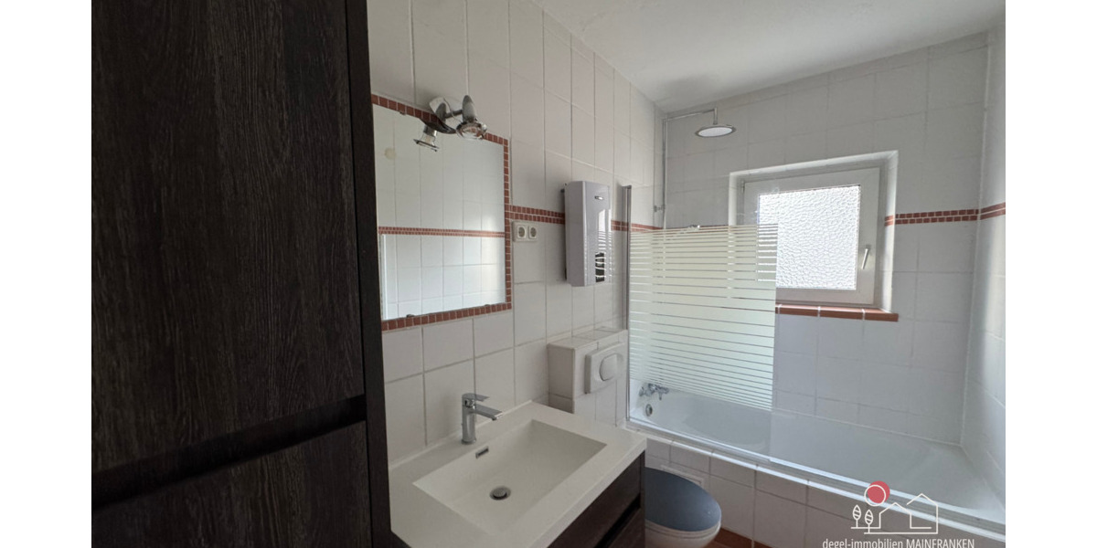 Etagenwohnung Schweinfurt Nordwestlicher Stadtteil - 4 Zimmer, 84 m&sup2;, 820&euro; | Angebot:26344103