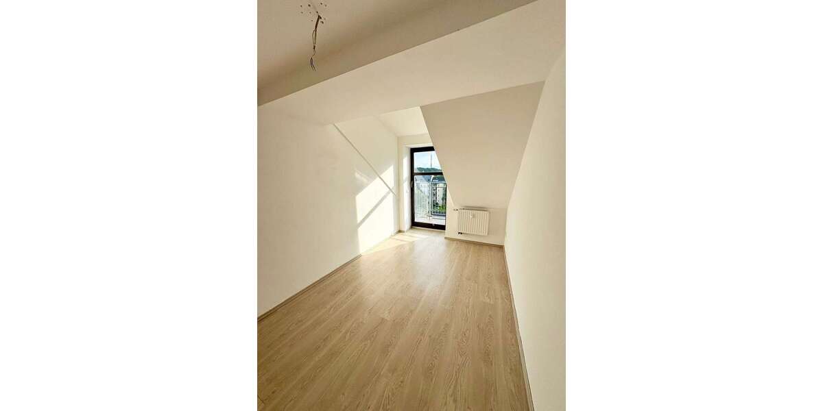 Etagenwohnung Chemnitz Schloßchemnitz - 2 Zimmer, 36 m&sup2;, 240&euro; | Angebot:27070536