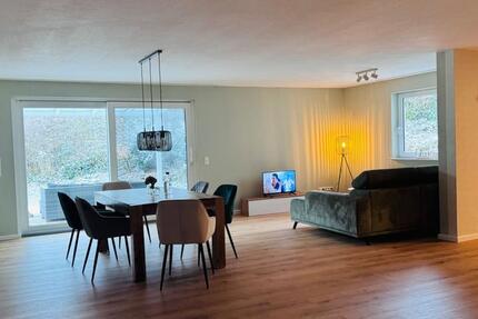 118 m² | 3 Zimmer | TEILMÖBLIERT | 2 Bäder | Terrasse | Uni 10 Mi 3.5 zimmer