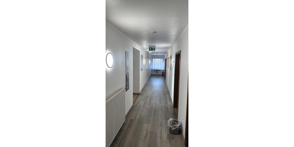 Etagenwohnung Hagen im Bremischen - 8 Zimmer, 400 m&sup2;, 20&euro; | Angebot:25340503