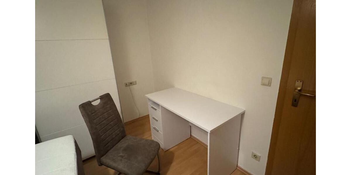 Wohnen auf Zeit Tuttlingen - 1 Zimmer, 12 m&sup2;, 420&euro; | Angebot:26562471