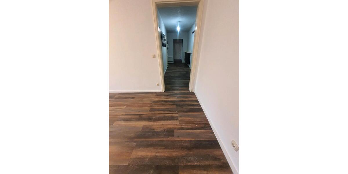 Etagenwohnung Essen Stadtbezirk III - 5 Zimmer, 134 m&sup2;, 1.480&euro; | Angebot:25407496