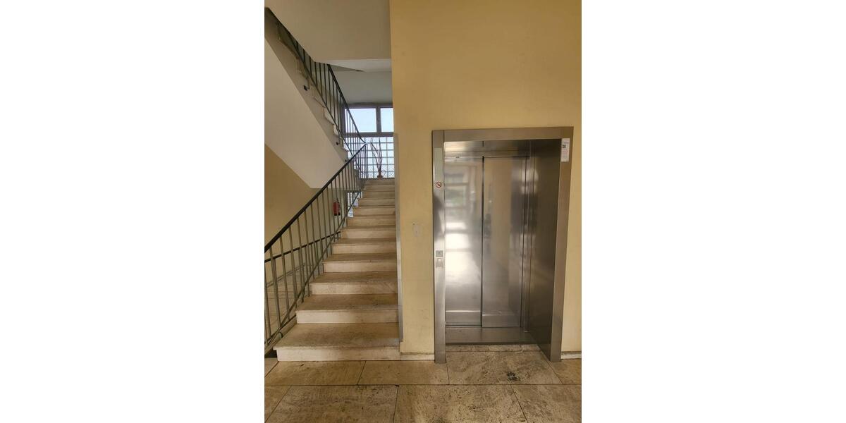 Etagenwohnung Bad Nauheim - 2 Zimmer, 70 m&sup2;, 875&euro; | Angebot:26221081
