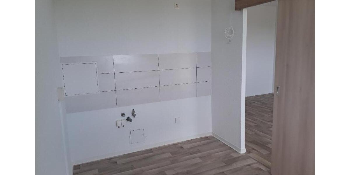 Etagenwohnung Bernburg (Saale) - 3 Zimmer, 71 m&sup2;, 389&euro; | Angebot:26146142