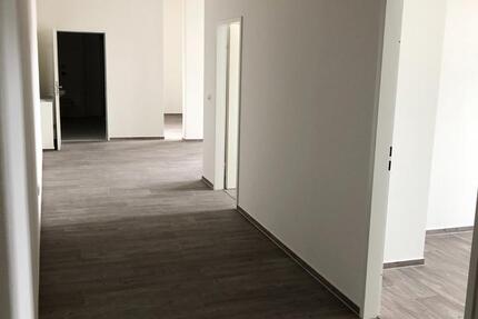 Wohnung Cottbus - 3 Zimmer, 85 m&sup2;, 850&euro; | Angebot:25253117