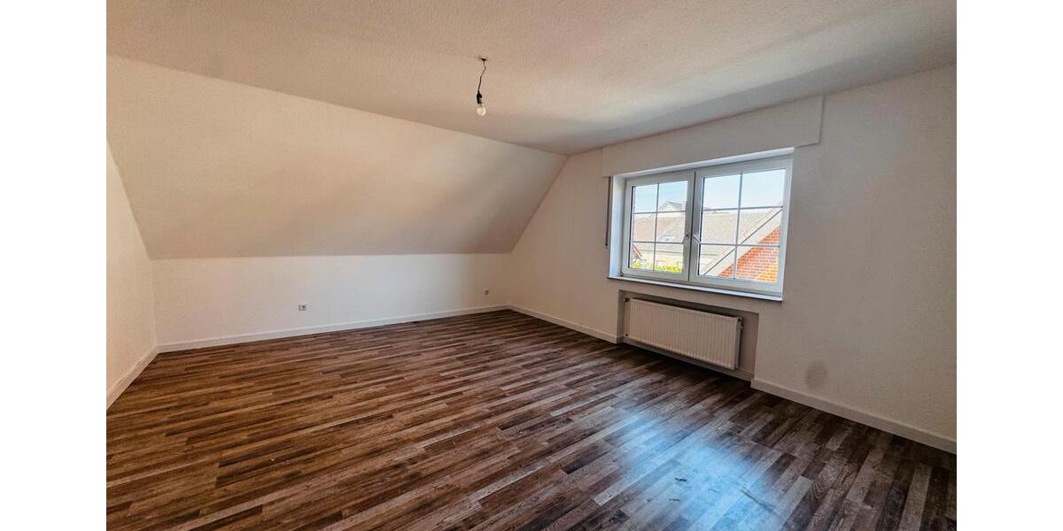 Etagenwohnung Rheda-Wiedenbrück Wiedenbrück - 3 Zimmer, 120 m&sup2;, 1.100&euro; | Angebot:26336436