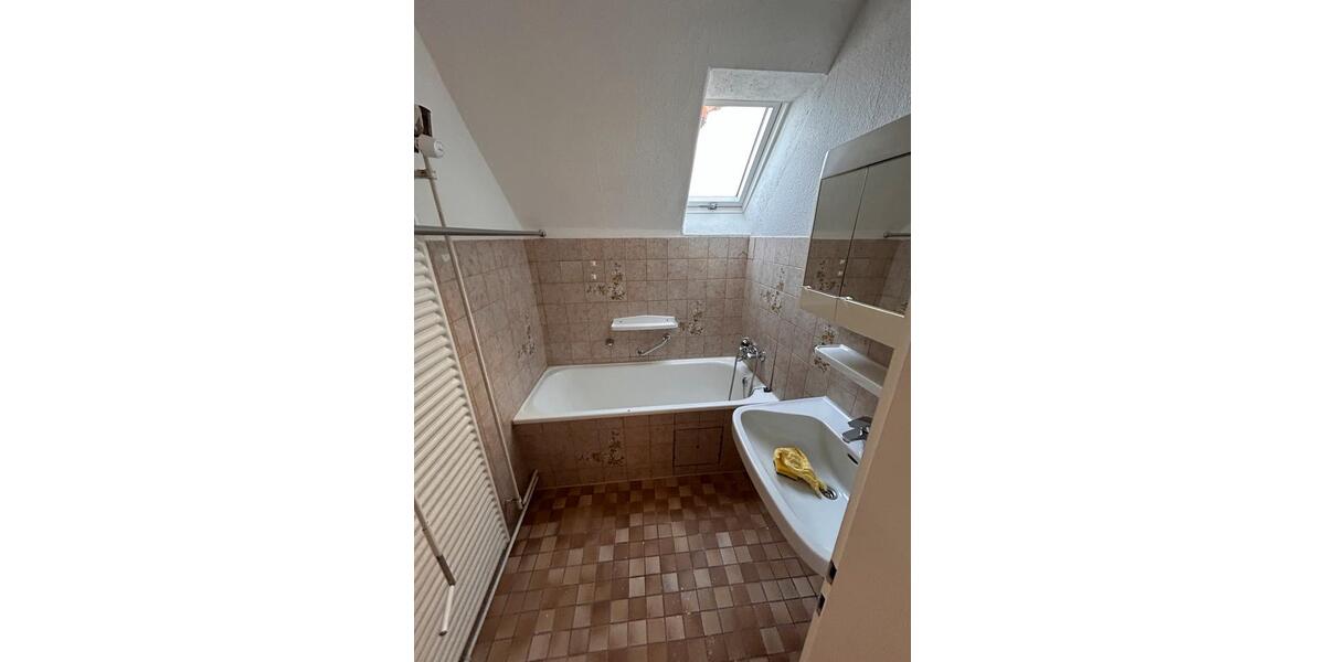 Dachgeschoßwohnung Königsfeld im Schwarzwald - 3 Zimmer, 103 m&sup2;, 800&euro; | Angebot:25961939