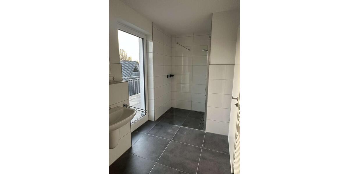 Dachgeschoßwohnung Oldenburg Drielaker-Moor - 3 Zimmer, 128 m&sup2;, 1.270&euro; | Angebot:26006646