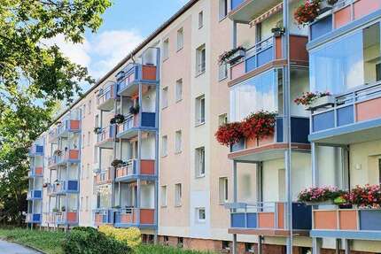 Wohnung zum Mieten in Wilkau-Haßlau 575 € 67.25 m² 2 zimmer