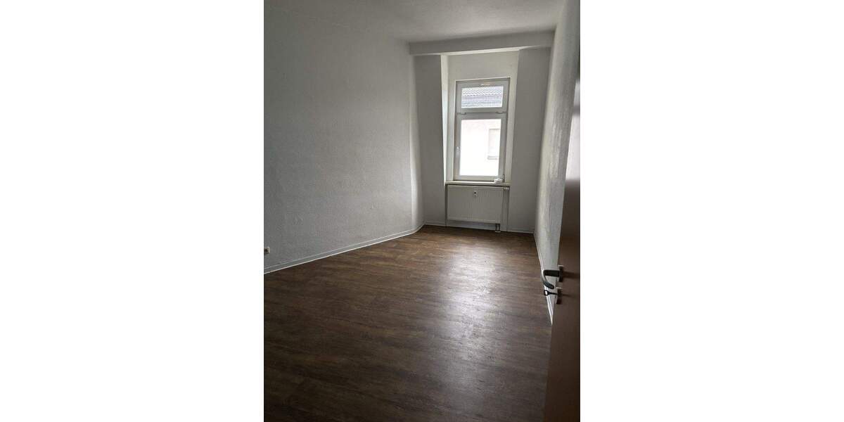 Helle 4-Raum-Wohnung in der Nähe des Steigers 4 zimmer