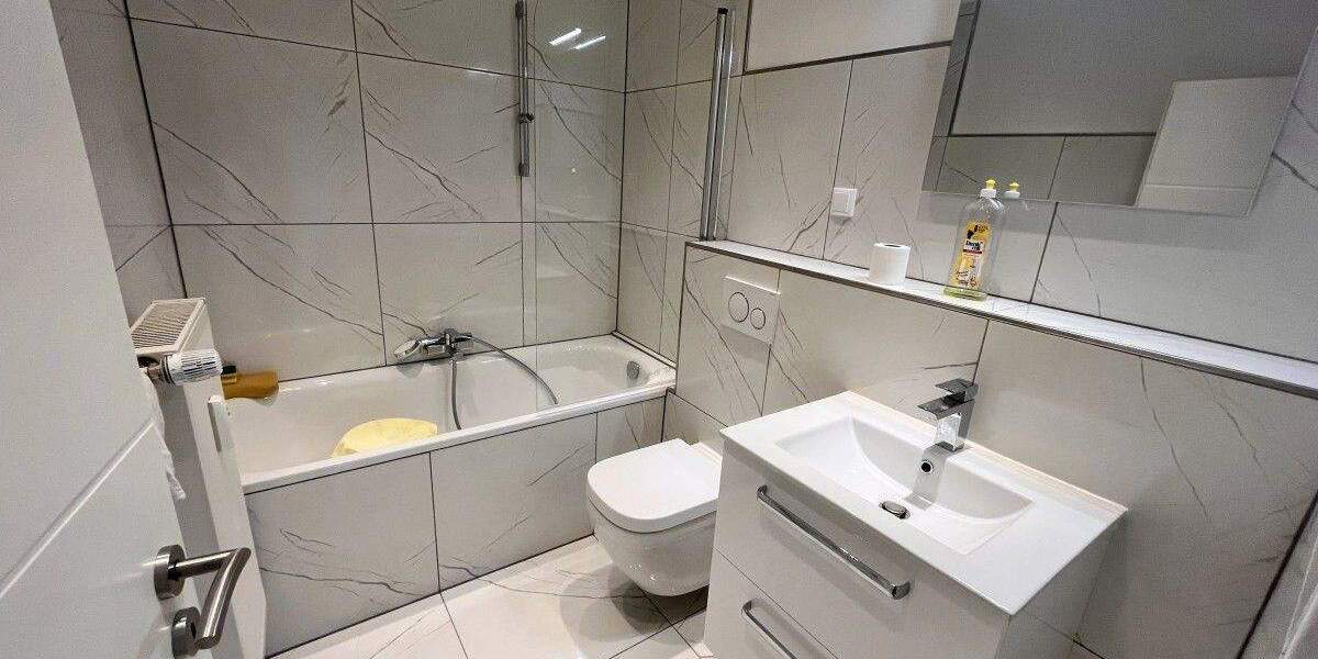 Renovierte Wohnung mit Balkon und modernem Bad - Perfekte Lage mit Top-Anbindung 3 zimmer