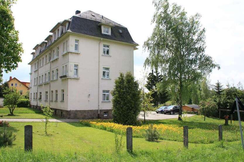 Wohnung zum Mieten in Mühltroff 298,69 € 54.47 m²