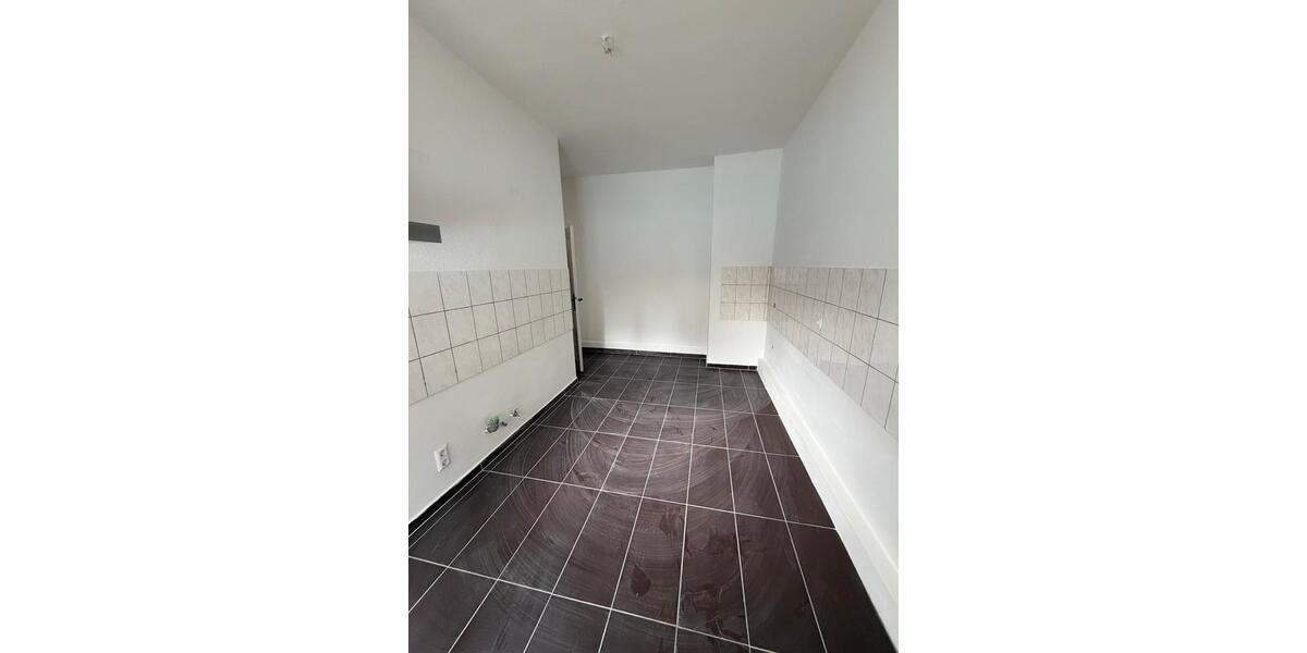 Erdgeschoßwohnung Frankfurt am Main Sossenheim - 3 Zimmer, 80 m&sup2;, 1.250&euro; | Angebot:26547099