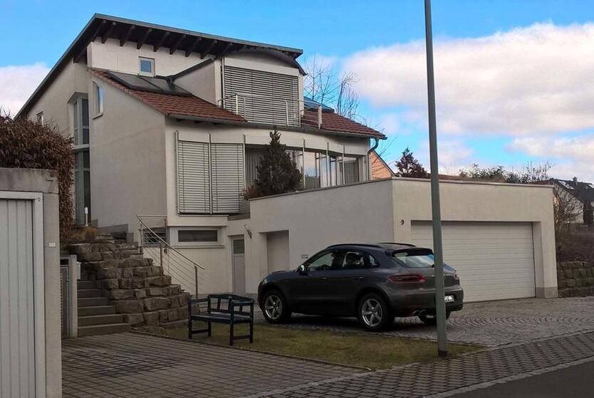 Freistehendes EFH mit SPA, Garten & Doppelgarage in ruhiger Lage