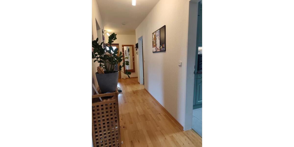 Etagenwohnung Scheuring - 4 Zimmer, 101 m&sup2;, 1.500&euro; | Angebot:26525640