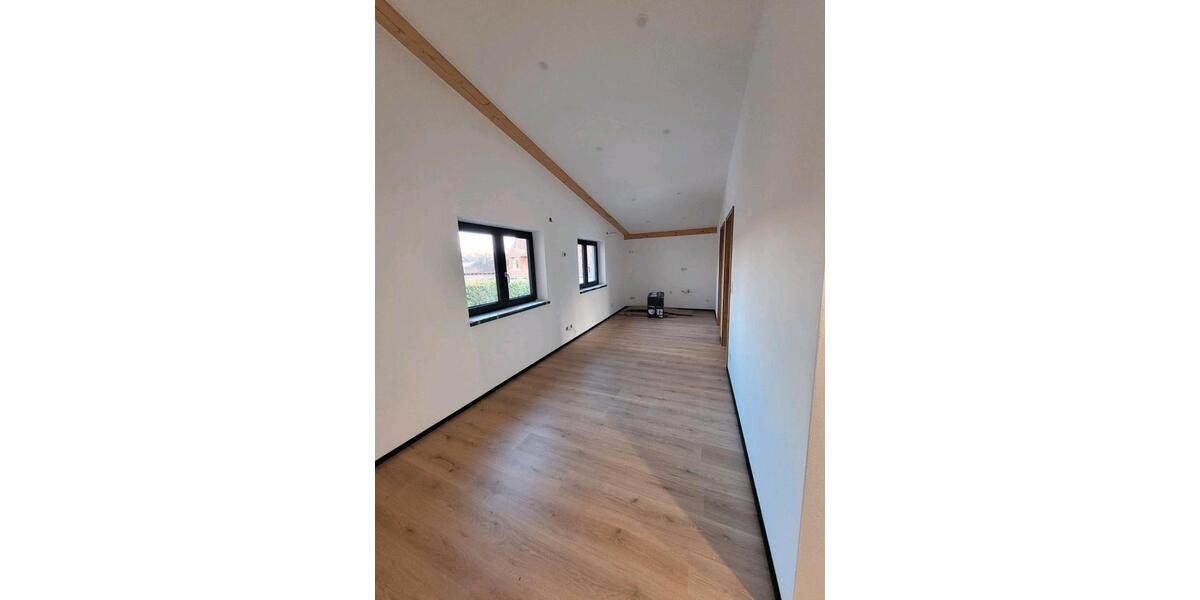 Dachgeschoßwohnung Zeitlarn - 2 Zimmer, 40 m&sup2;, 800&euro; | Angebot:24803937
