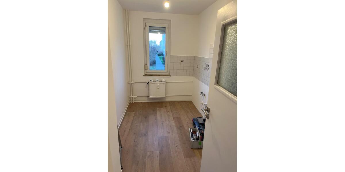 Erdgeschoßwohnung Weißenfels - 3 Zimmer, 61 m&sup2;, 390&euro; | Angebot:25280757