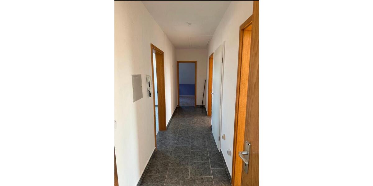 Etagenwohnung Gronau (Leine) - 3 Zimmer, 85 m&sup2;, 625&euro; | Angebot:26483388
