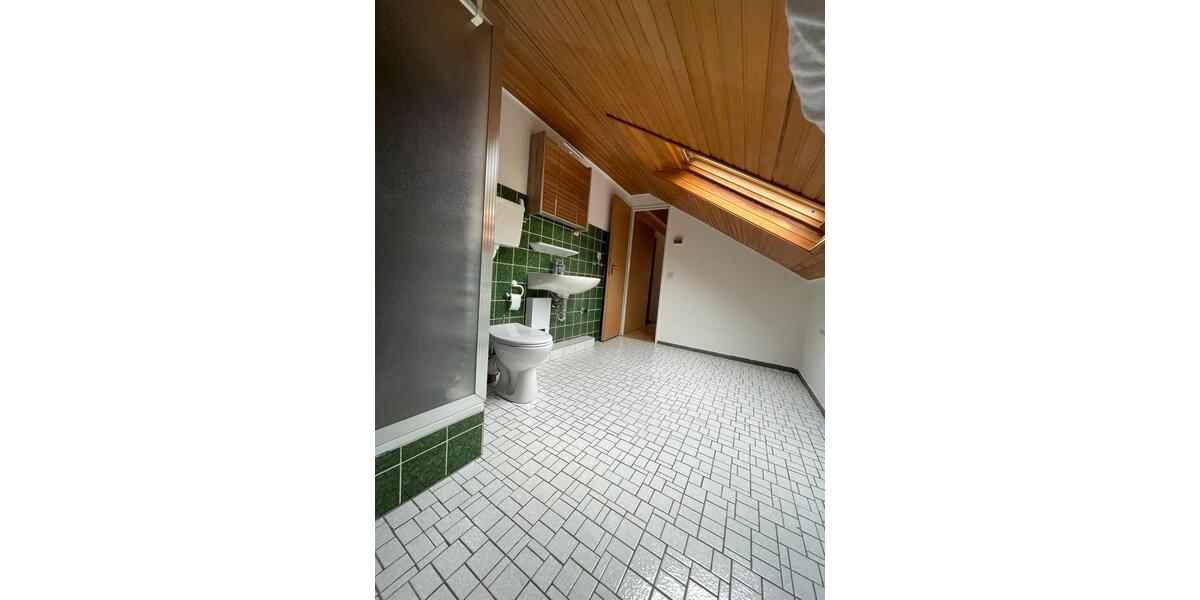Dachgeschoßwohnung Wuppertal Gemarkung Elberfeld - 2 Zimmer, 62 m&sup2;, 600&euro; | Angebot:26564656