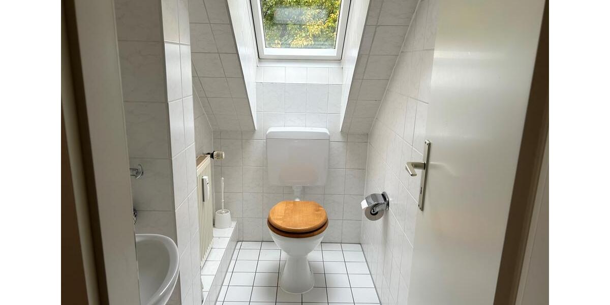 Dachgeschoßwohnung Hamburg Wandsbek - 3 Zimmer, 65 m&sup2;, 723&euro; | Angebot:26041500