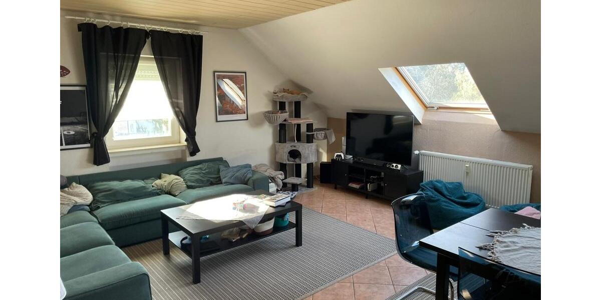 Heusweiler! 4,5 ZKB Dachgeschoss-Mietwohnung 4 zimmer
