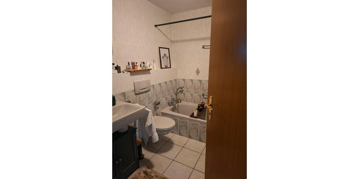 Erdgeschoßwohnung Lüdenscheid - 3 Zimmer, 86 m&sup2;, 812&euro; | Angebot:26507415