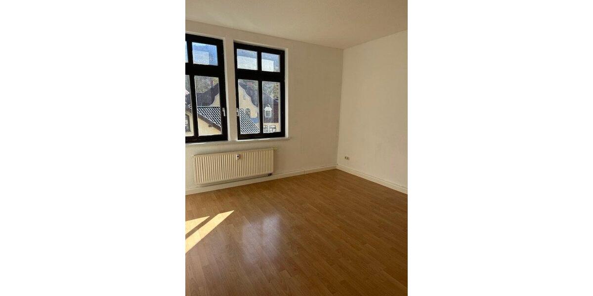 Etagenwohnung Sonneberg - 3 Zimmer, 82 m&sup2;, 570&euro; | Angebot:26058897