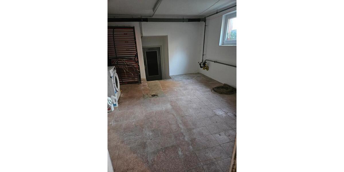 Erdgeschoßwohnung Murrhardt - 5 Zimmer, 155 m&sup2;, 1.500&euro; | Angebot:26522055