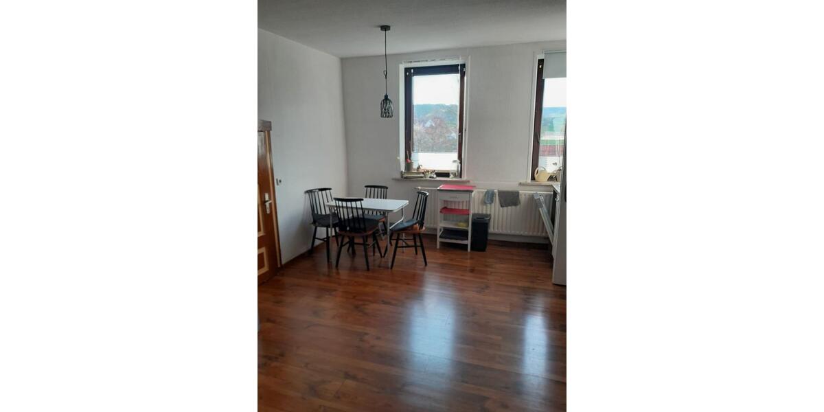 Etagenwohnung Dassel - 3 Zimmer, 100 m&sup2;, 450&euro; | Angebot:26507146