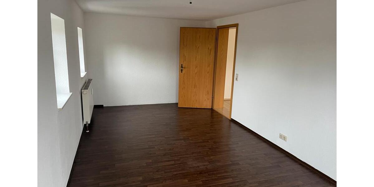 Etagenwohnung Ebersbach-Neugersdorf Neugersdorf - 3 Zimmer, 84 m&sup2;, 622&euro; | Angebot:25975226