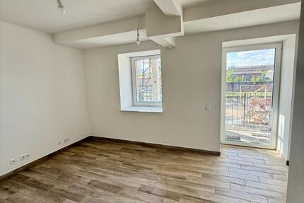 Kl. Gewerbeeinheit für Nagelstudio, Heilberufe, Büro u.v.m zimmer