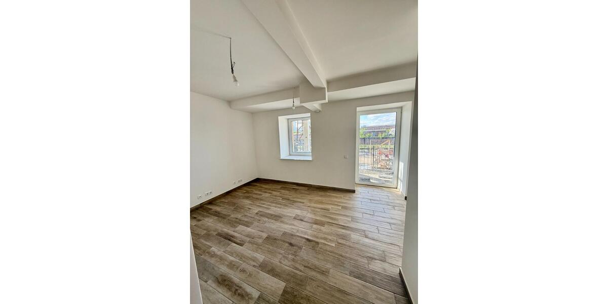 Kl. Gewerbeeinheit für Nagelstudio, Heilberufe, Büro u.v.m zimmer