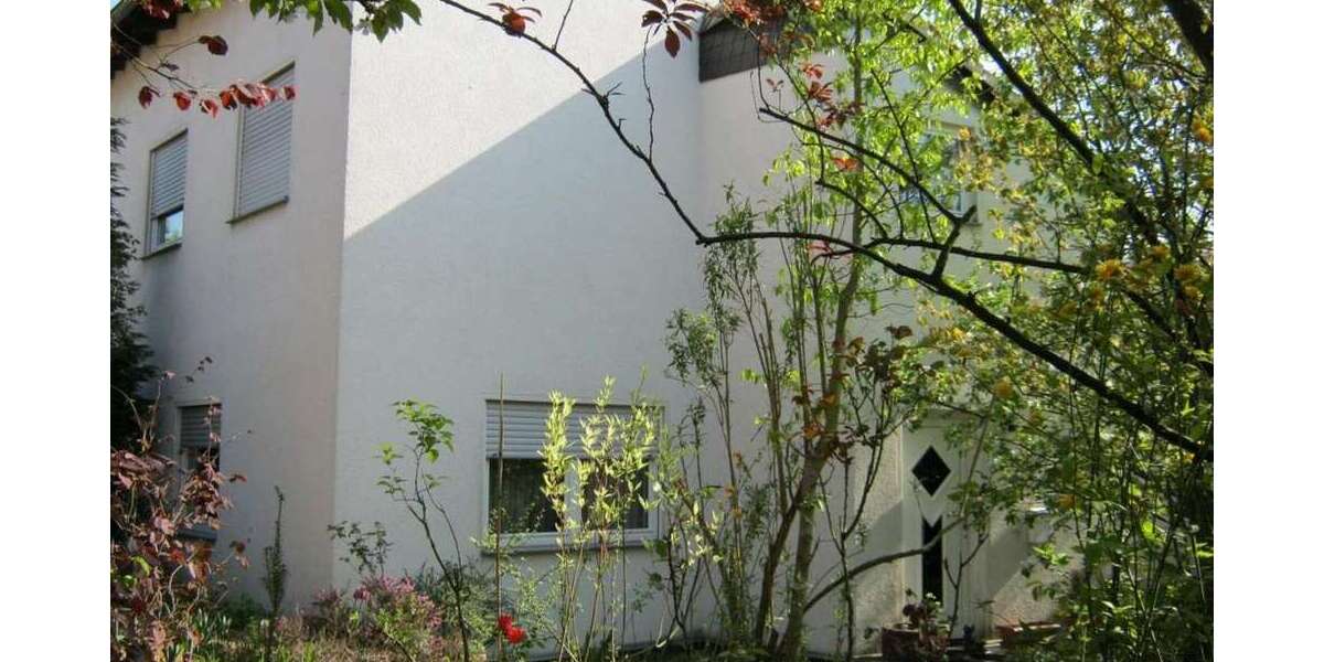 Etagenwohnung Bergheim Auenheim - 4 Zimmer, 120 m&sup2;, 1.440&euro; | Angebot:27033050